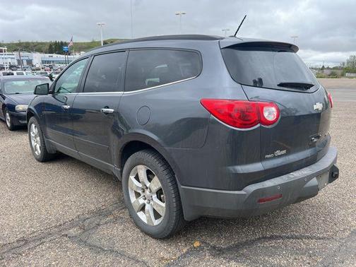 Cyber Gray Metallic 2012 Chevrolet Traverse LT
