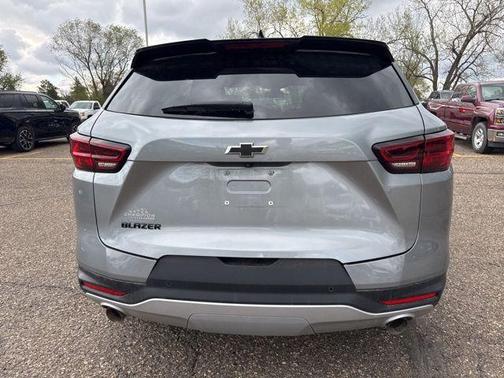 Sterling Gray Metallic 2024 Chevrolet Blazer 2LT