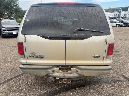 2005 Ford Excursion XLT