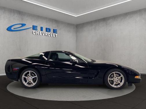2001 Chevrolet Corvette Base