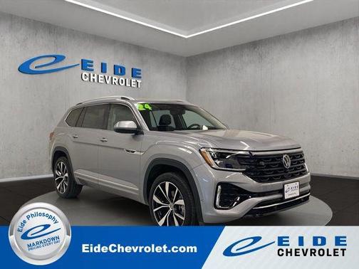 Silver Mist Metallic 2024 Volkswagen Atlas 2.0T SEL Premium R-Line 4MOTION