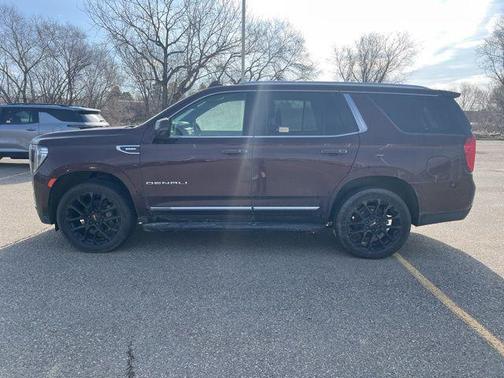 Redwood Metallic 2023 GMC Yukon Denali