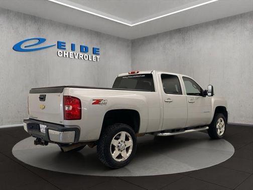 Sheer Silver Metallic 2011 Chevrolet Silverado 2500 LTZ