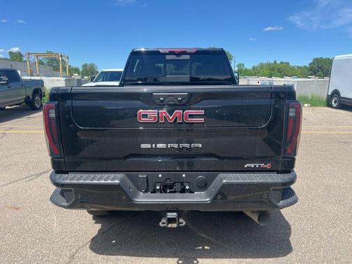 Onyx Black 2025 GMC Sierra 2500 AT4