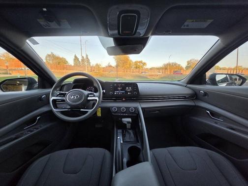 Electric Shadow 2021 Hyundai ELANTRA SE