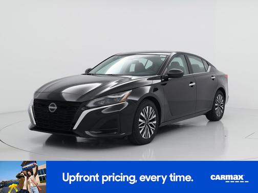 Black 2025 Nissan Altima SV