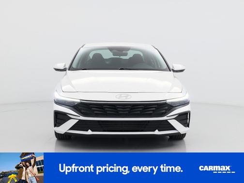 White 2024 Hyundai ELANTRA SEL