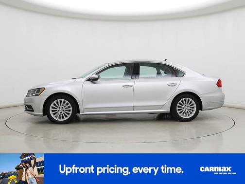 2016 Volkswagen Passat SE