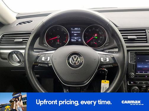 2016 Volkswagen Passat SE