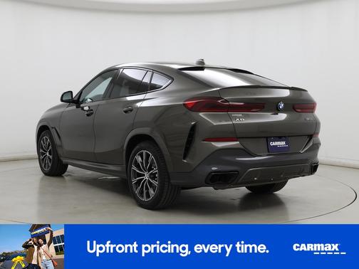 2021 BMW X6 M50i