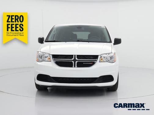 White 2019 Dodge Grand Caravan SE