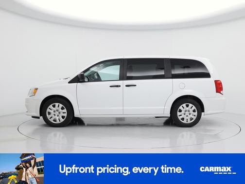 White 2019 Dodge Grand Caravan SE