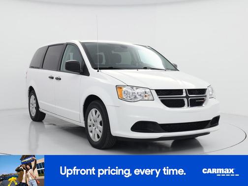 White 2019 Dodge Grand Caravan SE