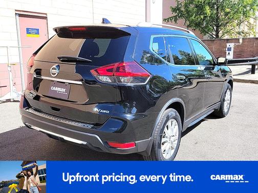 Black 2018 Nissan Rogue SV