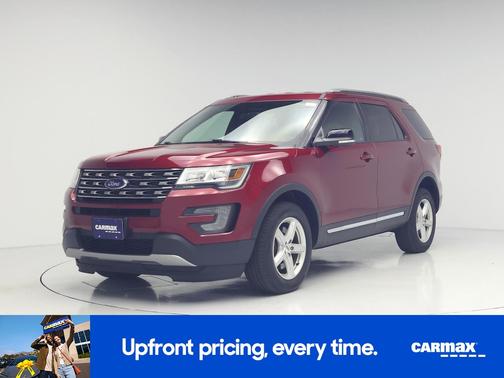 Red 2017 Ford Explorer XLT