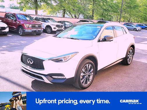 White 2018 INFINITI QX30 Essential