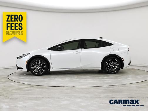 White 2025 Toyota Prius XLE