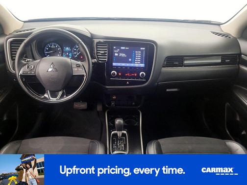 2020 Mitsubishi Outlander SE