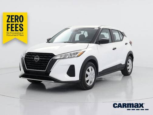 White 2024 Nissan Kicks S