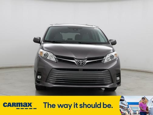 2020 Toyota Sienna XLE Premium