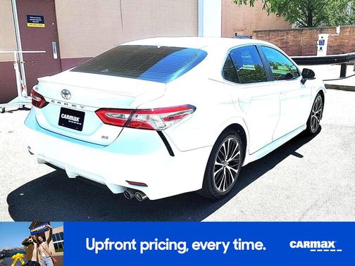 White 2020 Toyota Camry SE