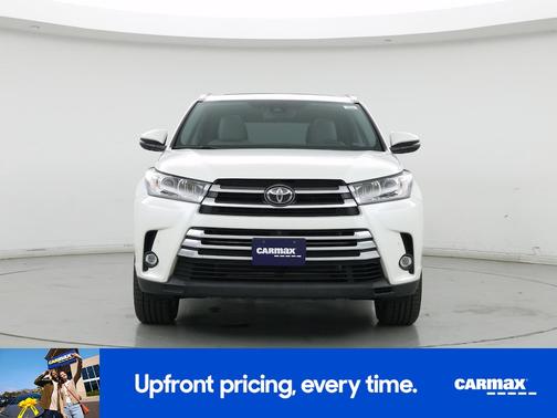 White 2019 Toyota Highlander Limited Platinum