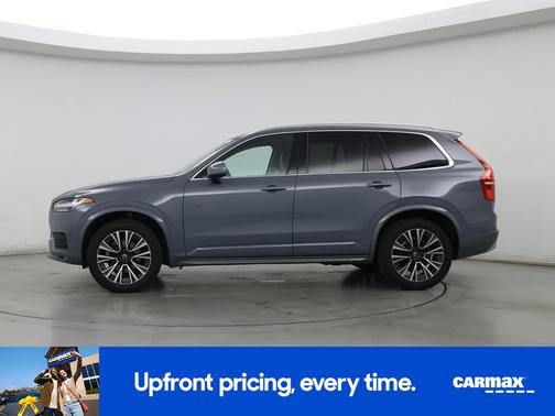 2022 Volvo XC90 T6 Momentum