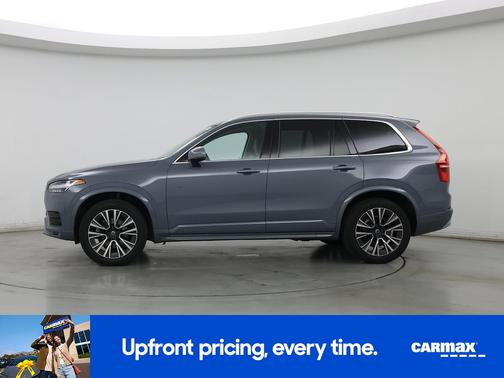 2022 Volvo XC90 T6 Momentum