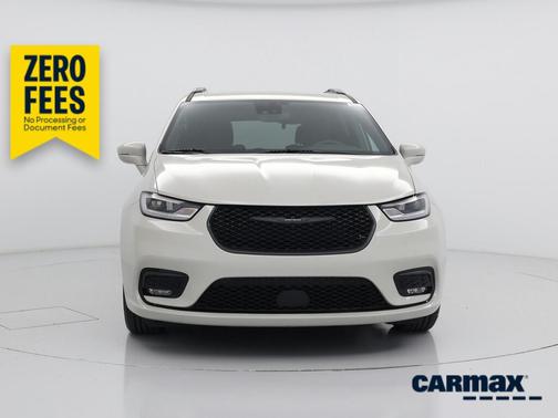 White 2021 Chrysler Pacifica Touring L