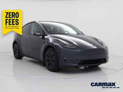 Black 2025 Tesla Model Y Long Range