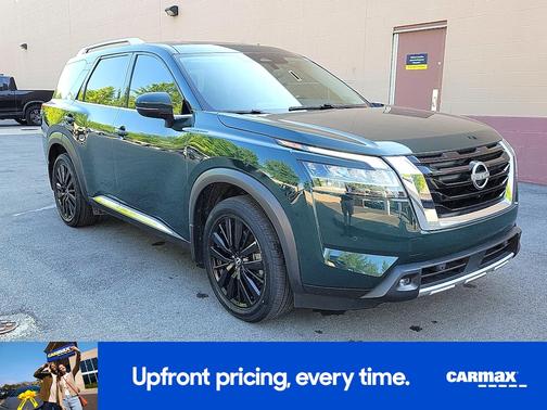 Green 2022 Nissan Pathfinder Platinum