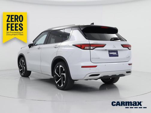 White 2025 Mitsubishi Outlander PHEV SEL