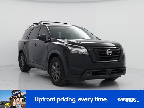 Black 2022 Nissan Pathfinder SV