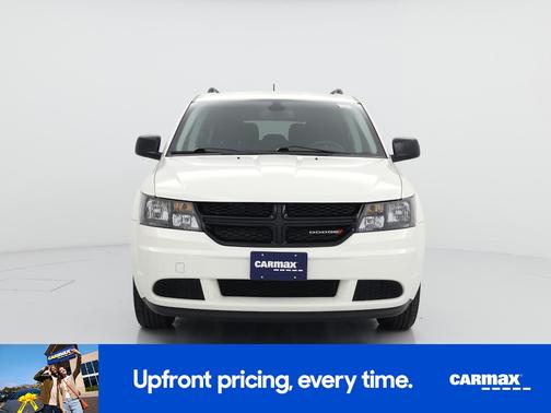 White 2018 Dodge Journey SE