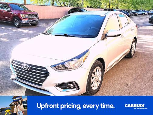 Silver 2022 Hyundai Accent SEL