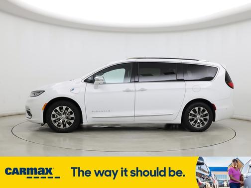 2024 Chrysler Pacifica Hybrid Pinnacle