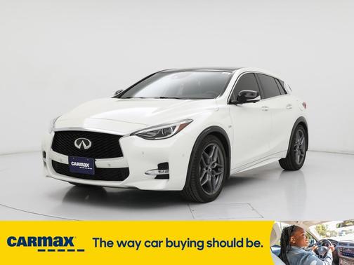 2017 INFINITI QX30 Sport