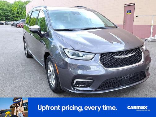 Gray 2023 Chrysler Pacifica Limited