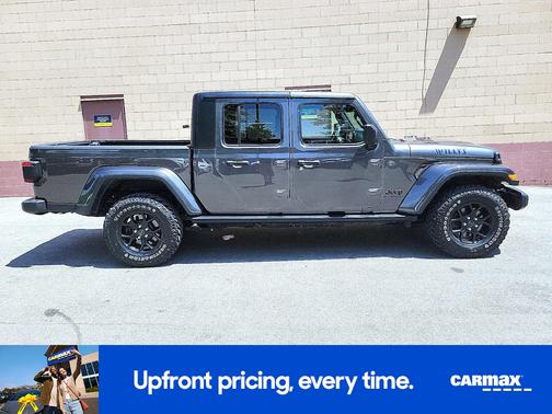 Gray 2024 Jeep Gladiator Willy's