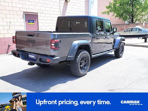 Gray 2024 Jeep Gladiator Willy's