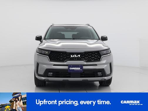 Gray 2023 Kia Sorento SX