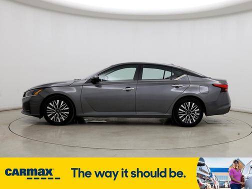 2024 Nissan Altima SV