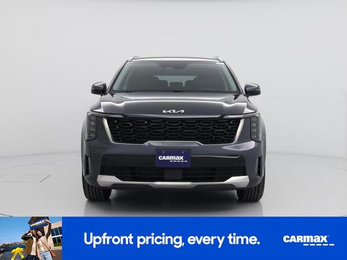Gray 2024 Kia Sorento S