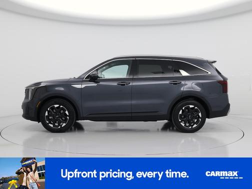 Gray 2024 Kia Sorento S