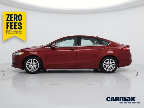 Red 2016 Ford Fusion SE