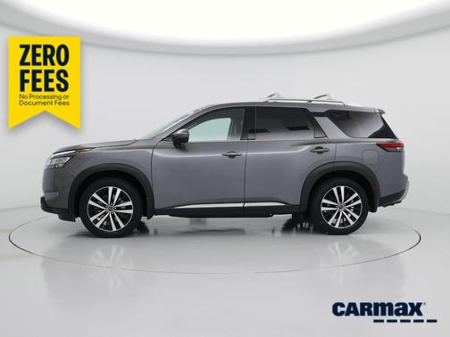 Gray 2024 Nissan Pathfinder Platinum