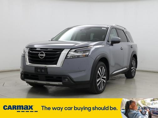 2022 Nissan Pathfinder Platinum