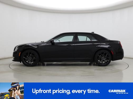 2022 Chrysler 300 Touring L