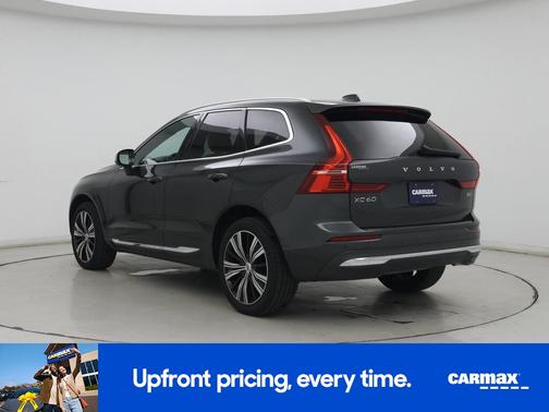 Green 2022 Volvo XC60 B6 Inscription