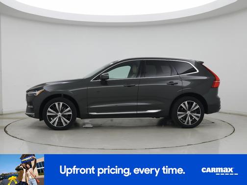Green 2022 Volvo XC60 B6 Inscription
